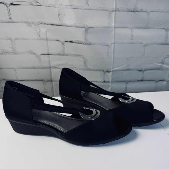 London Fog Collection Black Peep Toe Wedge Sandals – Size 10M - Picture 8 of 13